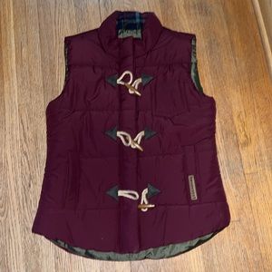 Legendary whitetail puffer vest; new; burgundy